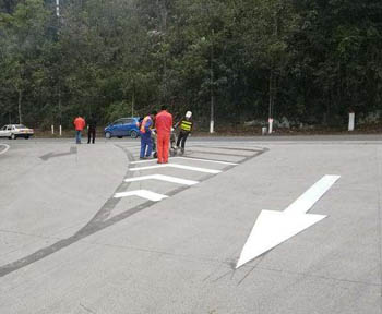 蘇州道路劃線價格怎么算_高速劃線多少錢一米？