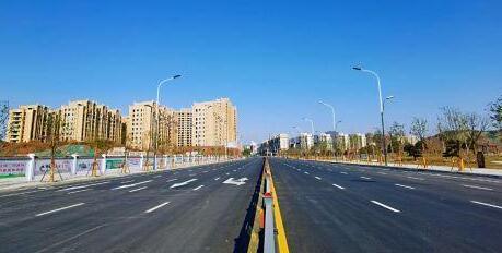 蘇州道路劃線的寬度是多少？蘇州道路劃線廠家?guī)湍憬庾x