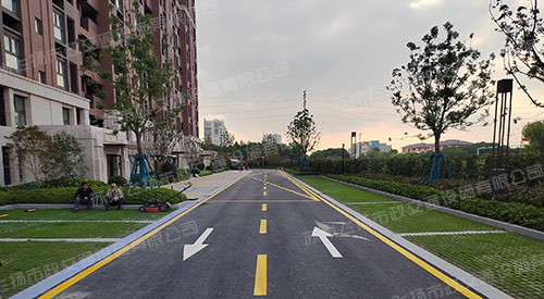 道路劃線，車(chē)位劃線，停車(chē)位劃線