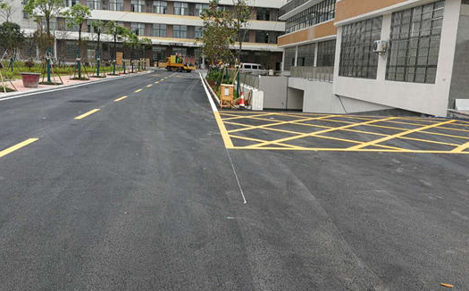 蘇州車位劃線分析，辦公樓出入口地面劃線要求？
